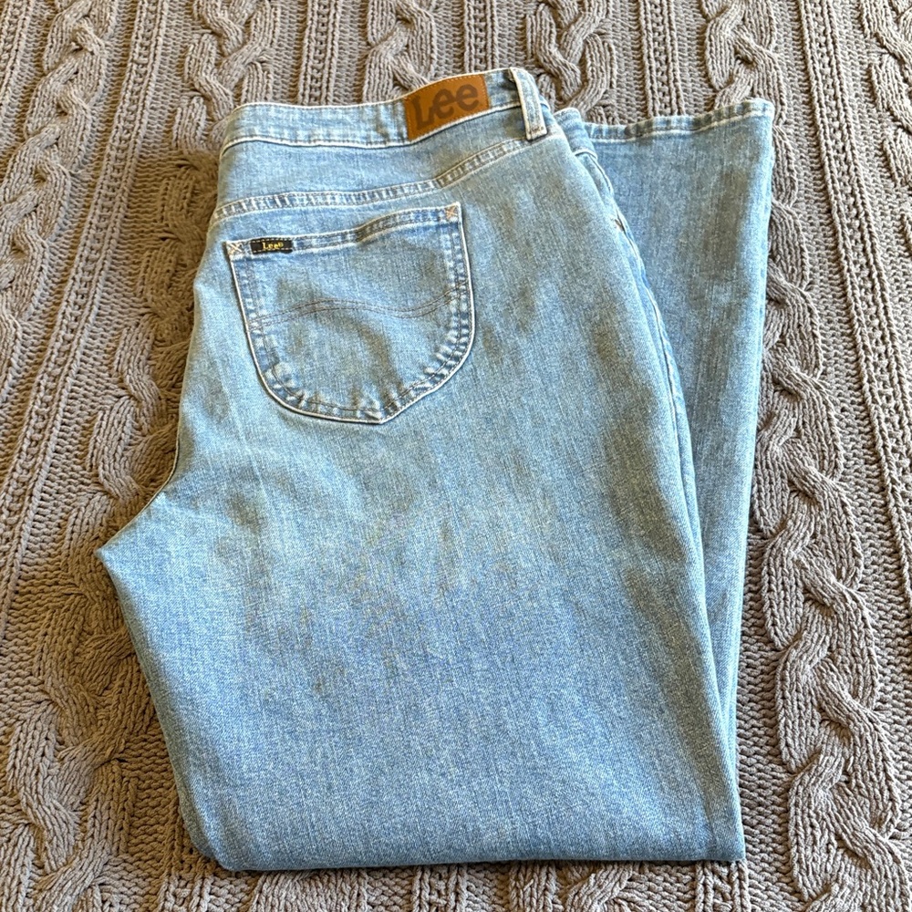 New Lee 20L Straight Leg Jeans